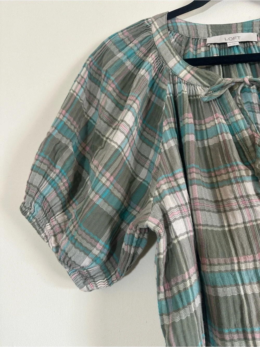 Loft plaid puff sleeve gauze tie front blouse size M